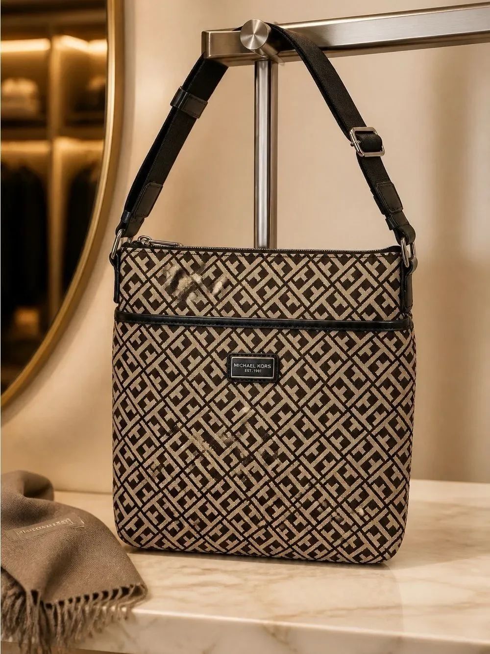 Tommy Hilfiger Shoulder Bag